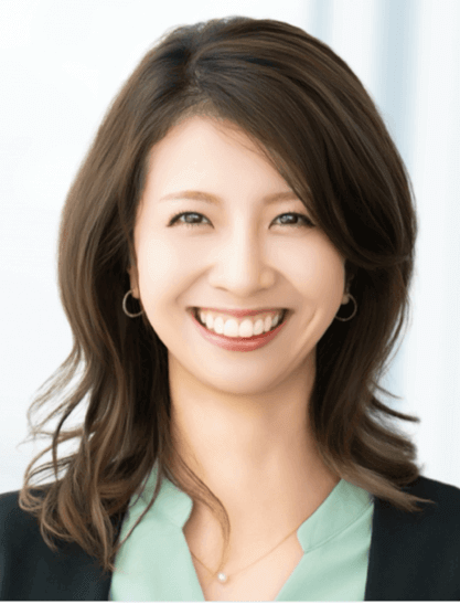 画像はアップロードした時点で、微弱ながら美肌に補正加工されています。